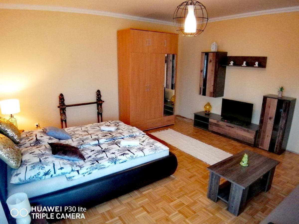 Zöld Béka Hőforrás Apartman Hajdúszoboszló Esterno foto